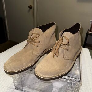 Clarks Beige Suede Men's Chukka Boots